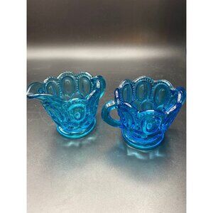 L.E. Smith Colonial Blue Cream N Sugar Moon n Star set